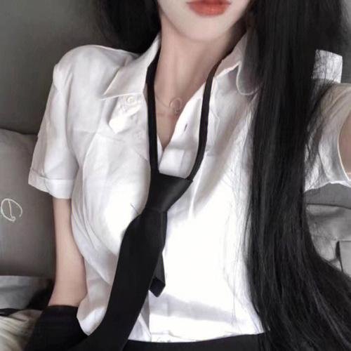 重回十年前我放弃了救我三次的丈夫